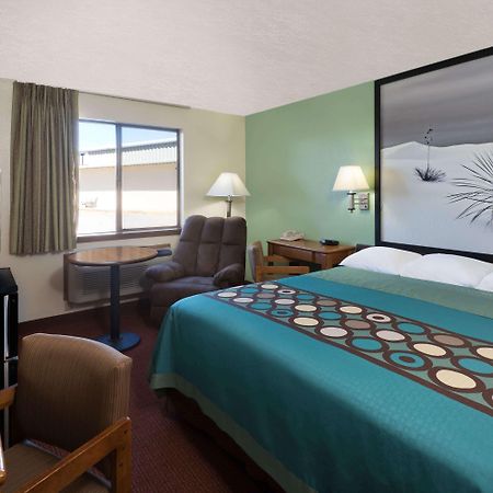 Super 8 By Wyndham Alamogordo - White Sands Exterior photo