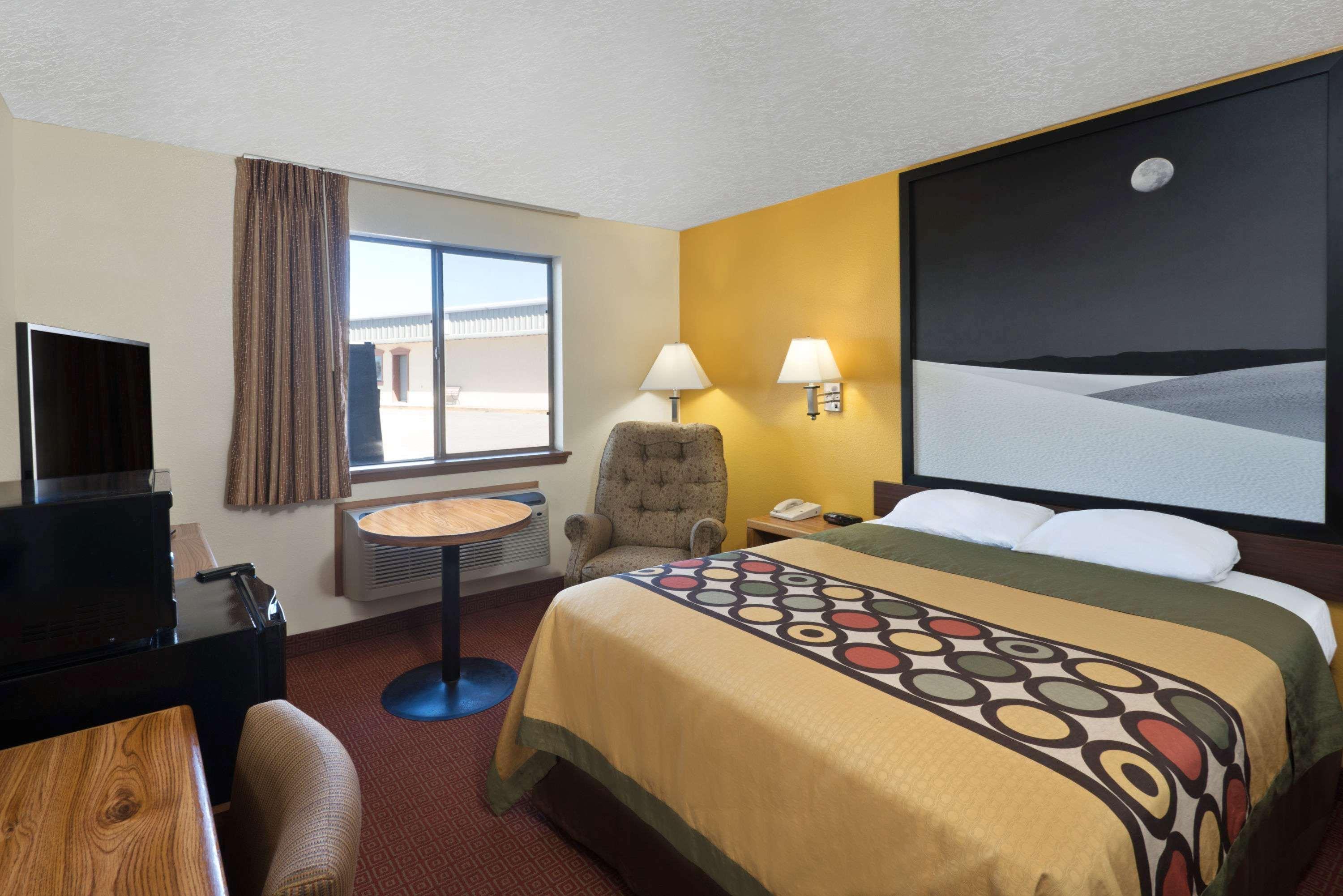 Super 8 By Wyndham Alamogordo - White Sands Exterior photo