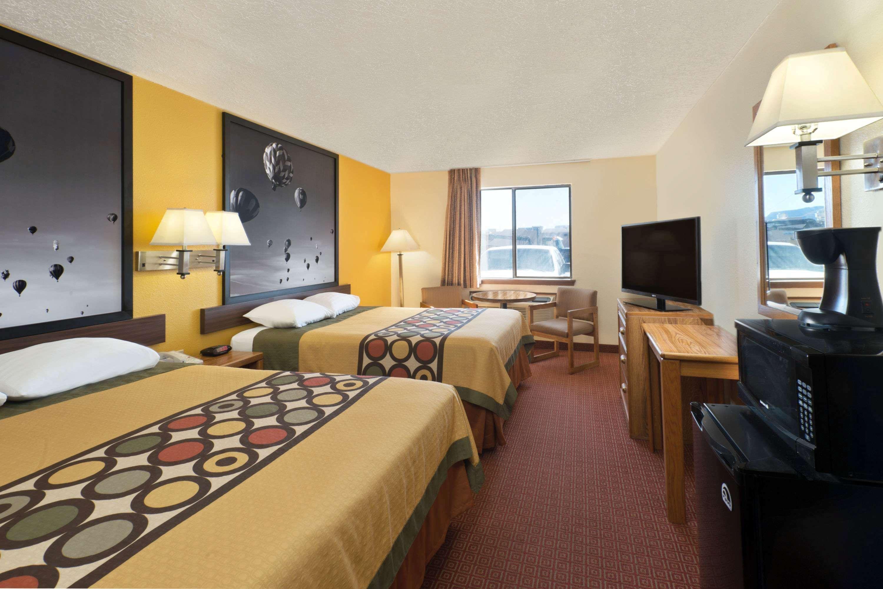 Super 8 By Wyndham Alamogordo - White Sands Exterior photo
