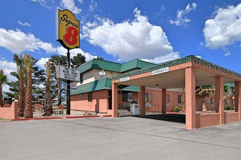 Super 8 By Wyndham Alamogordo - White Sands Exterior photo